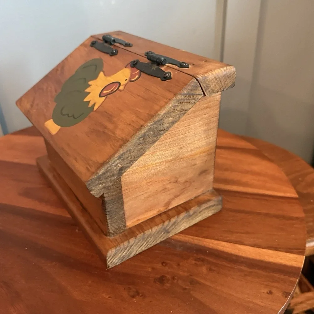 Vintage Handmade Rooster Hen Recipe Box Primitive Farmhouse Potato Bin Style